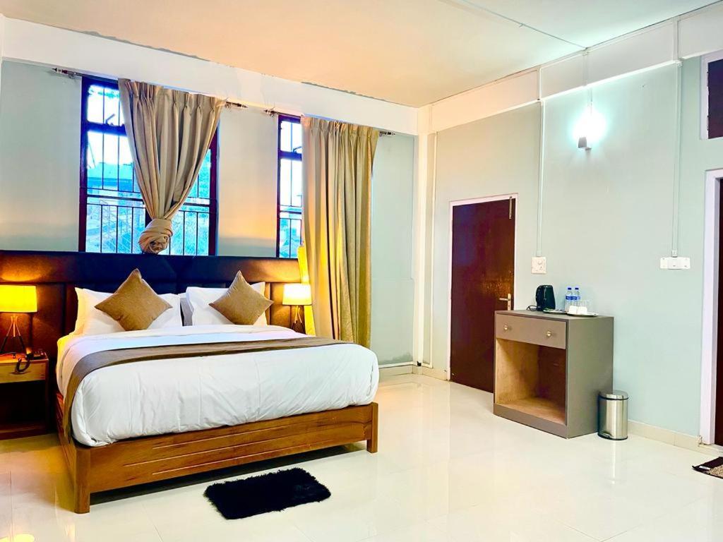 La Colline Resort Kohima Экстерьер фото
